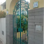 Dom wakacyjny Casa Amena Con Ampio Terrazzo E Giardino Lipari (Isola Lipari)