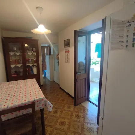 Casa Amena Con Ampio Terrazzo E Giardino * Lipari (Isola Lipari)