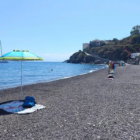 Dom wakacyjny Casa Amena Con Ampio Terrazzo E Giardino Lipari (Isola Lipari)