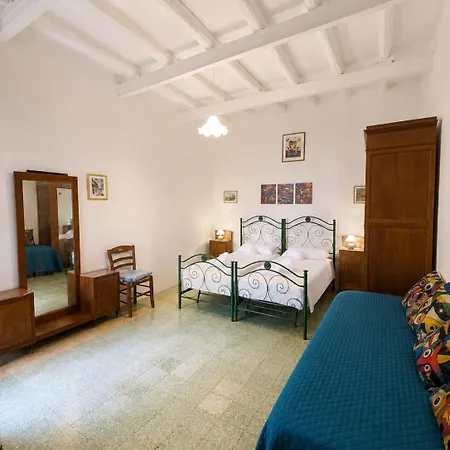 Casa Amena Con Ampio Terrazzo E Giardino * Lipari (Isola Lipari)