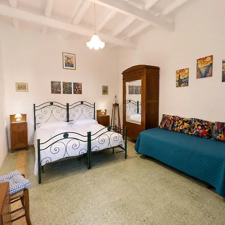 Casa Amena Con Ampio Terrazzo E Giardino
