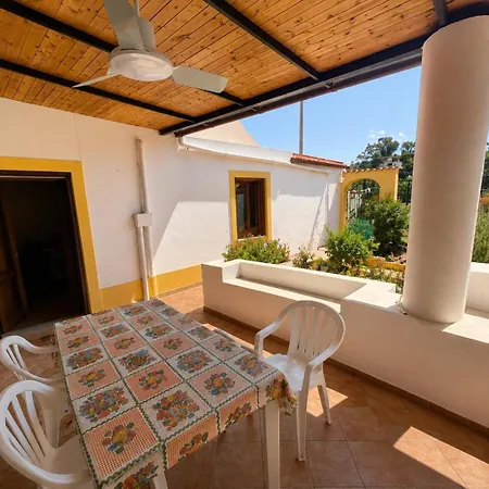 Casa Amena Con Ampio Terrazzo E Giardino Сasa de vacaciones