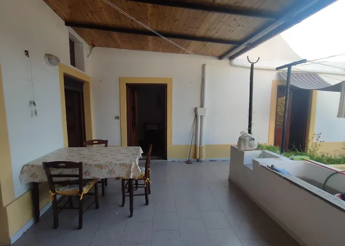 Casa Amena Con Ampio Terrazzo E Giardino Holiday home