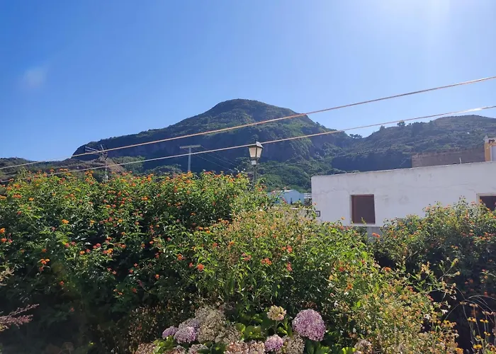 Holiday home Casa Amena Con Ampio Terrazzo E Giardino