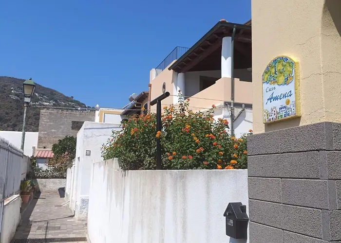 Casa Amena Con Ampio Terrazzo E Giardino