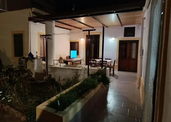 Casa Amena Con Ampio Terrazzo E Giardino