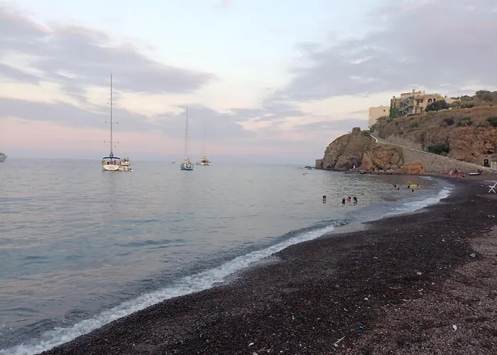 Casa Amena Con Ampio Terrazzo E Giardino Holiday home Lipari (Isola Lipari)